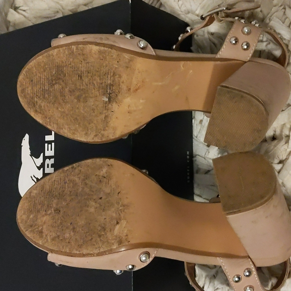 ✨50% OFF✨ Steve Madden Cara studded sandals - Picture 7 of 9